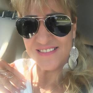 Meet your Posher, Connie